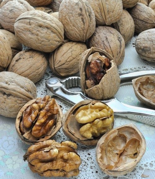 3 noci quante calorie hanno