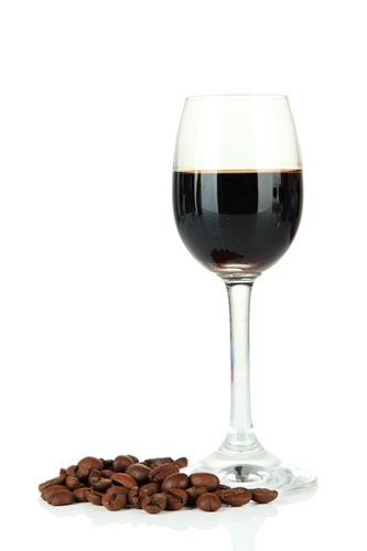 Caffè, alcolici e colite