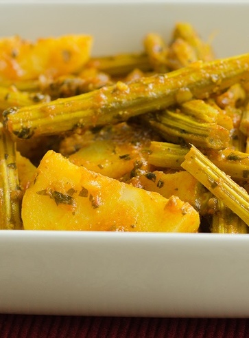 Moringa con tuberi e noci