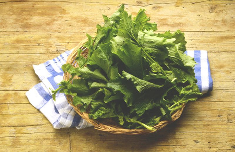 Cime di rapa: proprietà e come mangiarle Cime di rapa: proprietà e come mangiarle