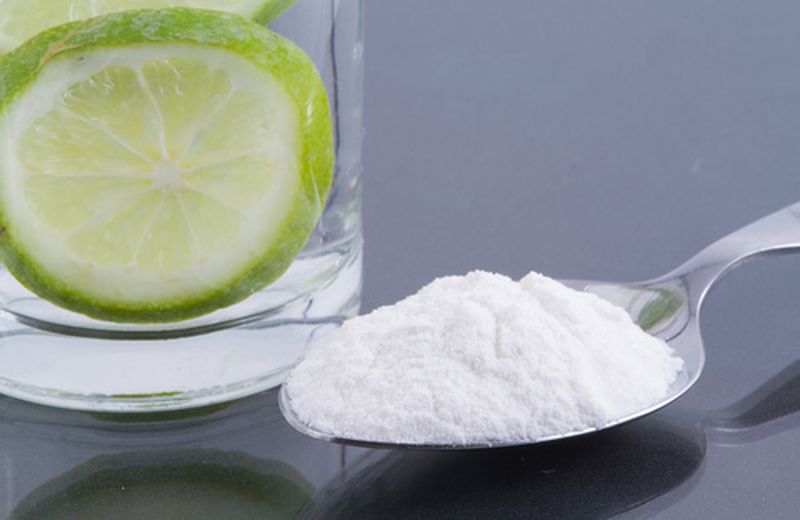 Afta sulla lingua: cause e rimedi naturali Afta sulla lingua: cause e rimedi naturali