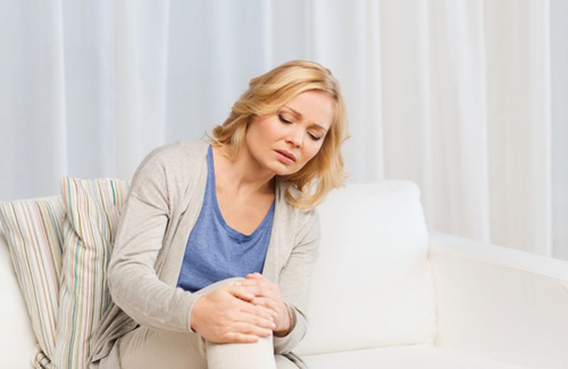 Artrosi al ginocchio: sintomi, cause e rimedi