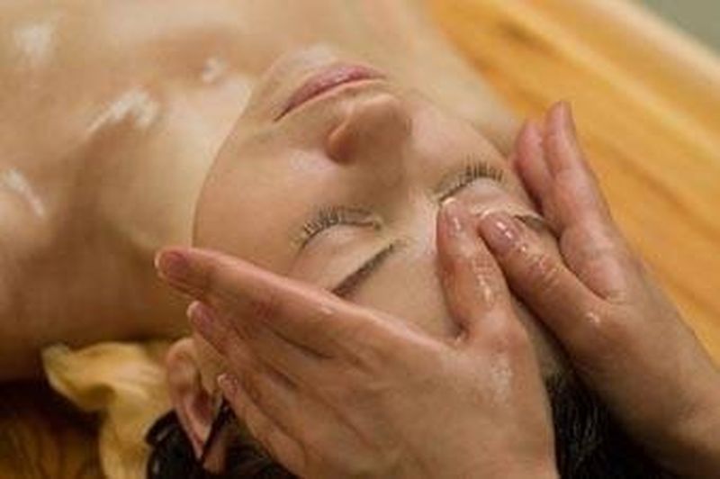 Aromaterapia olistica e massaggio aromaterapico